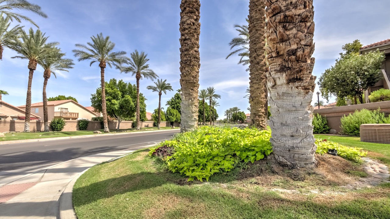 Photo of Outdoor in Lakewood Country Estates