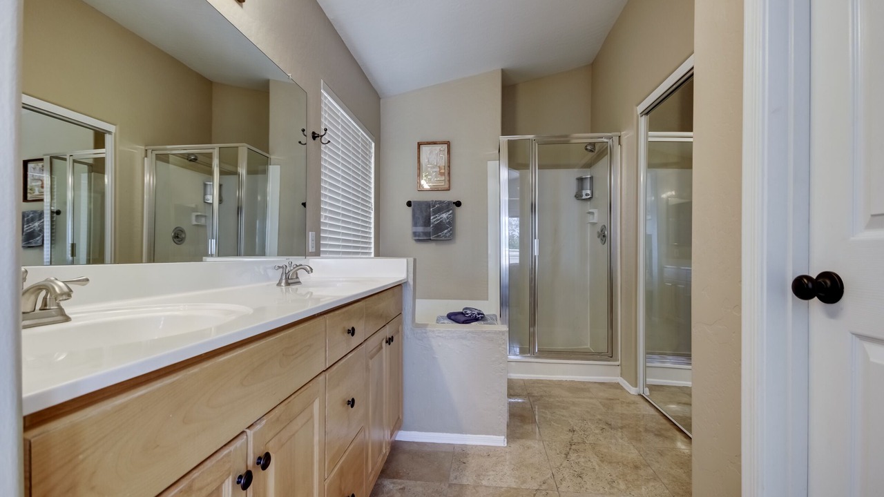 Photo of Bathroom in Lakewood Country Estates