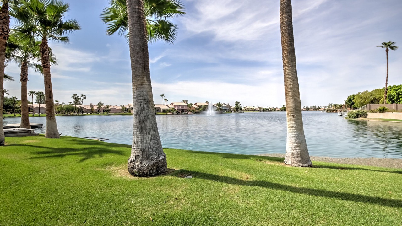 Photo of Outdoor in Lakewood Country Estates