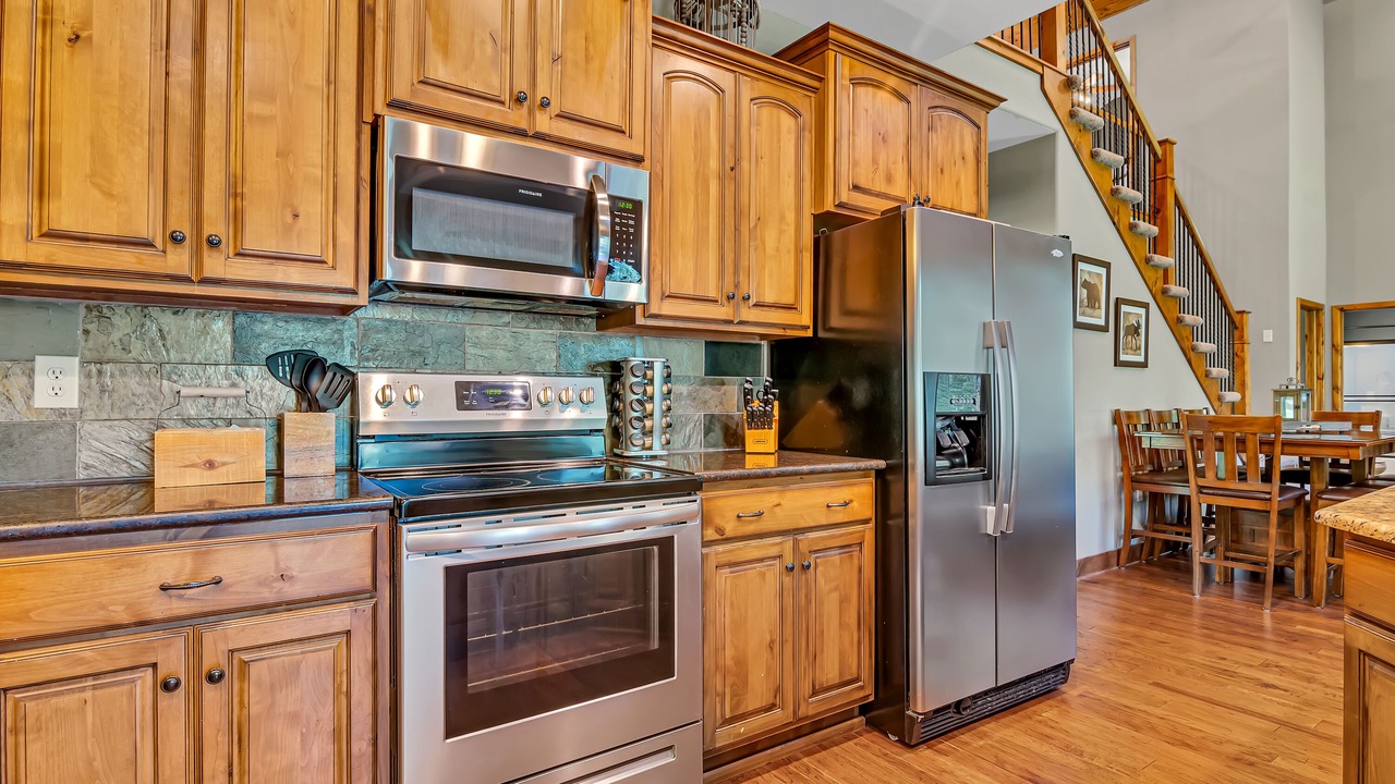 Photo of Others in Hollister