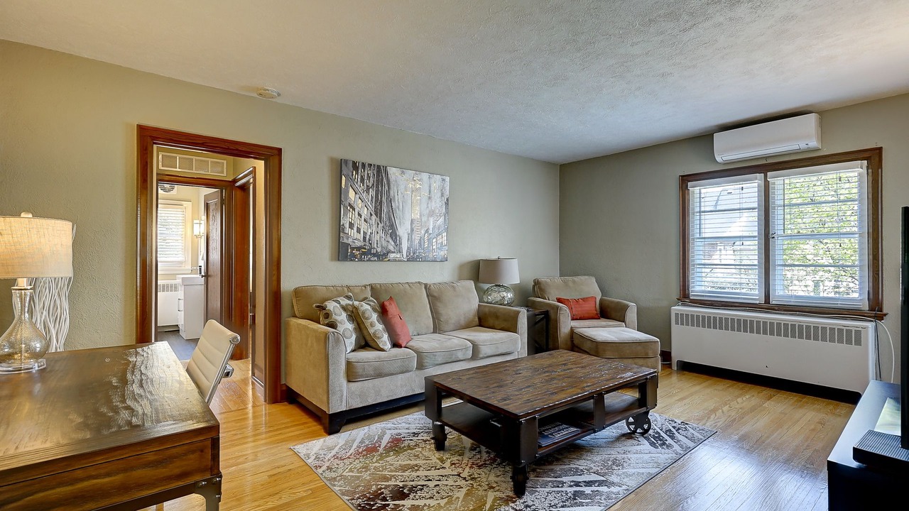 Photo of Livingroom in Barrie