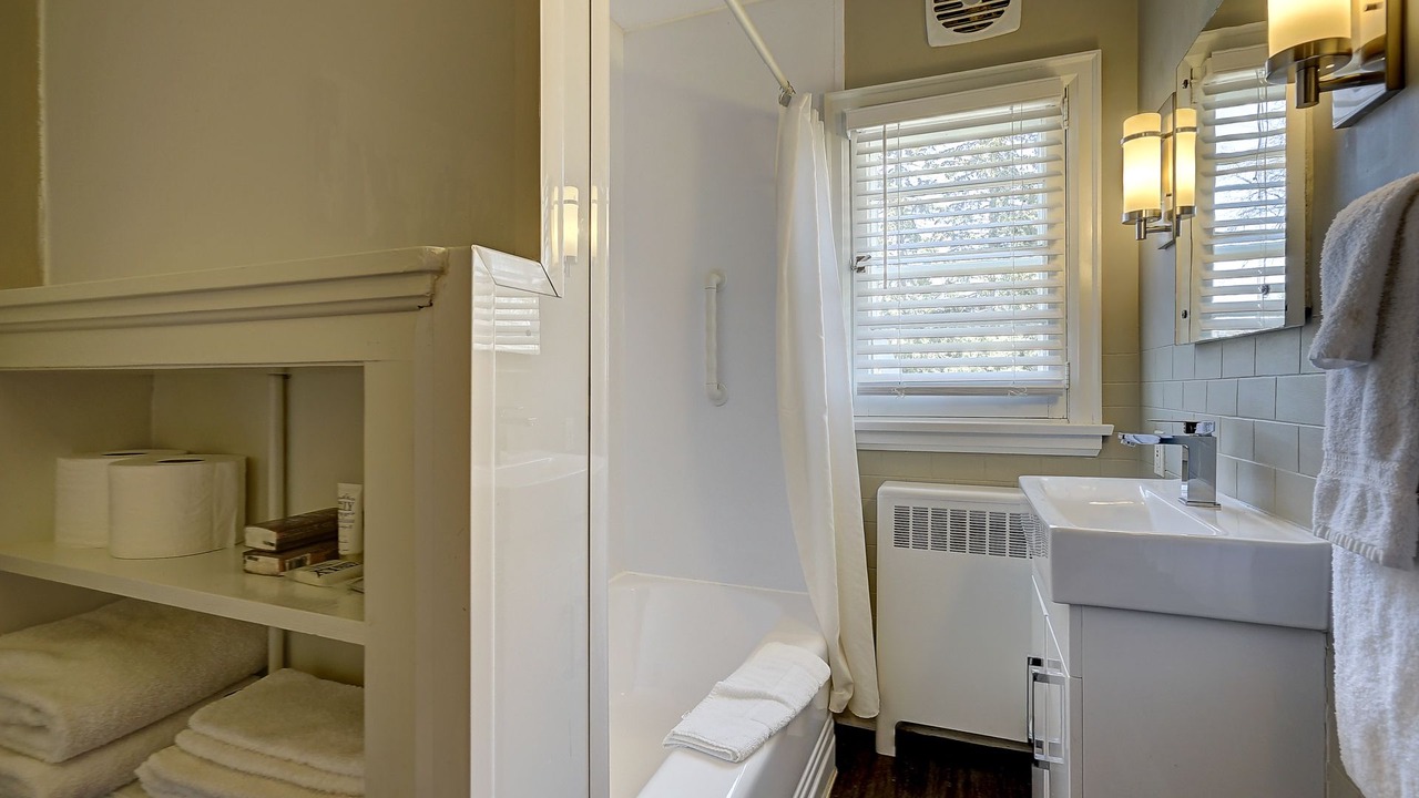 Photo of Bathroom in Barrie