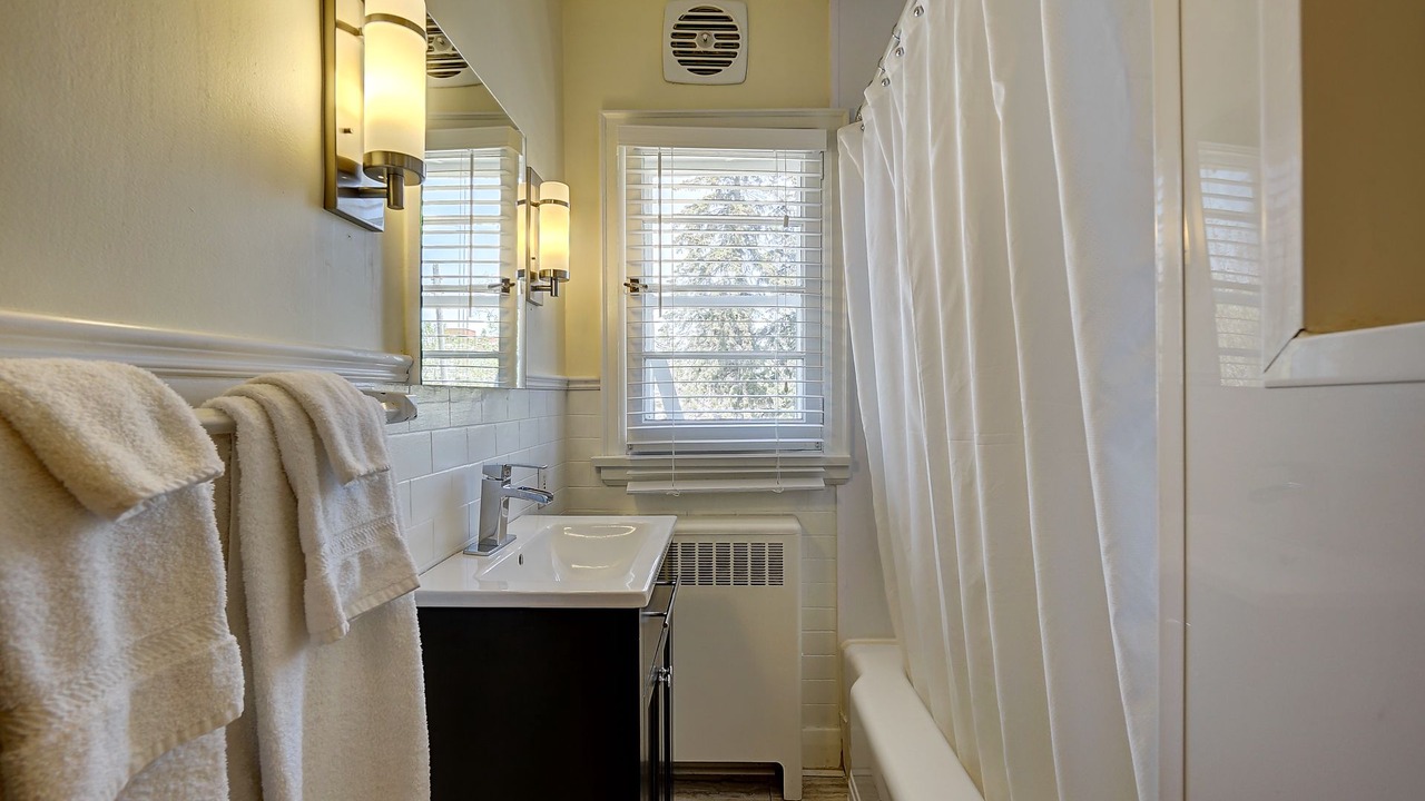 Photo of Bathroom in Barrie