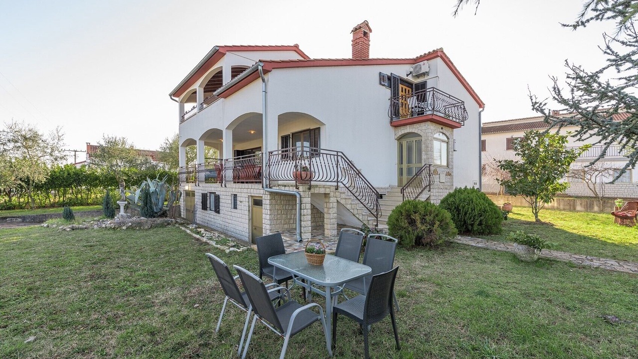 Photo of Outdoor in Musalez