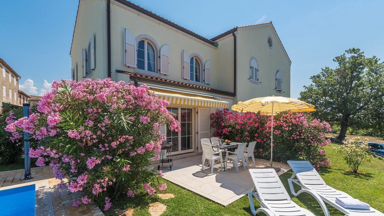 Photo of Outdoor in Cervar