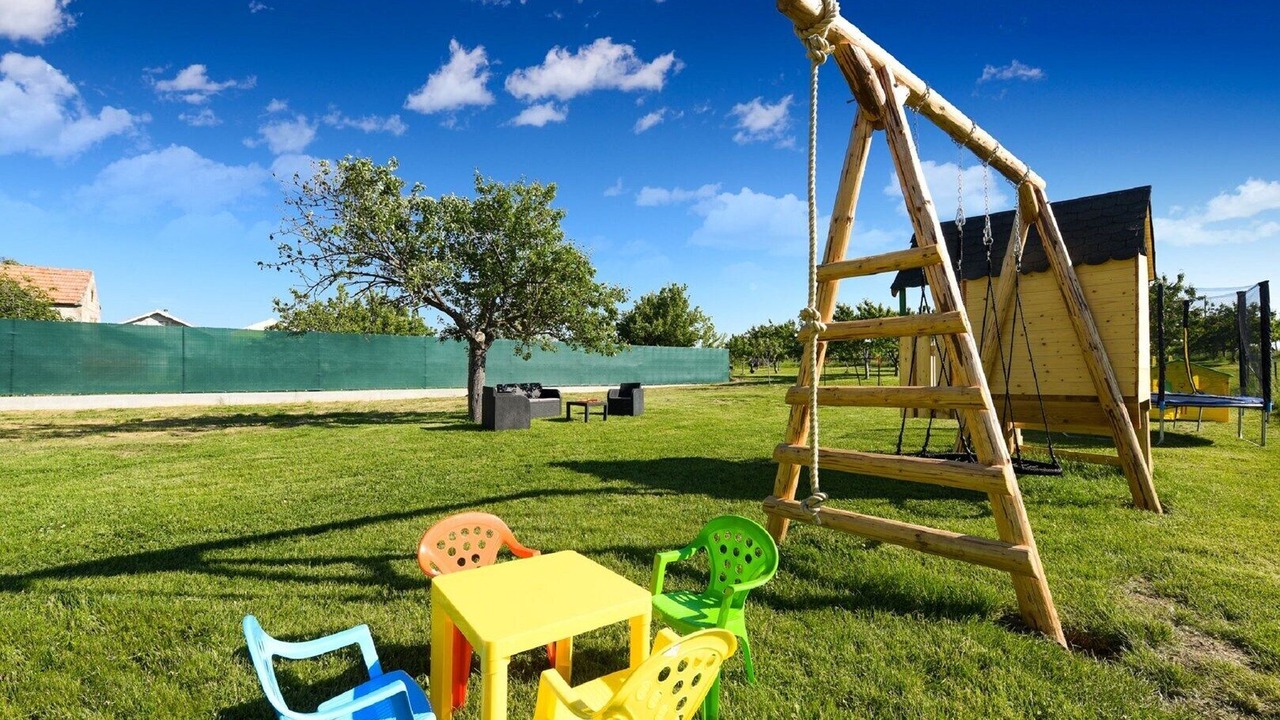 Photo of Others in Lovinac