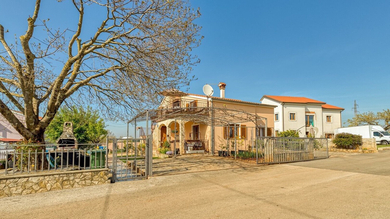 Photo of Outdoor in Cancini
