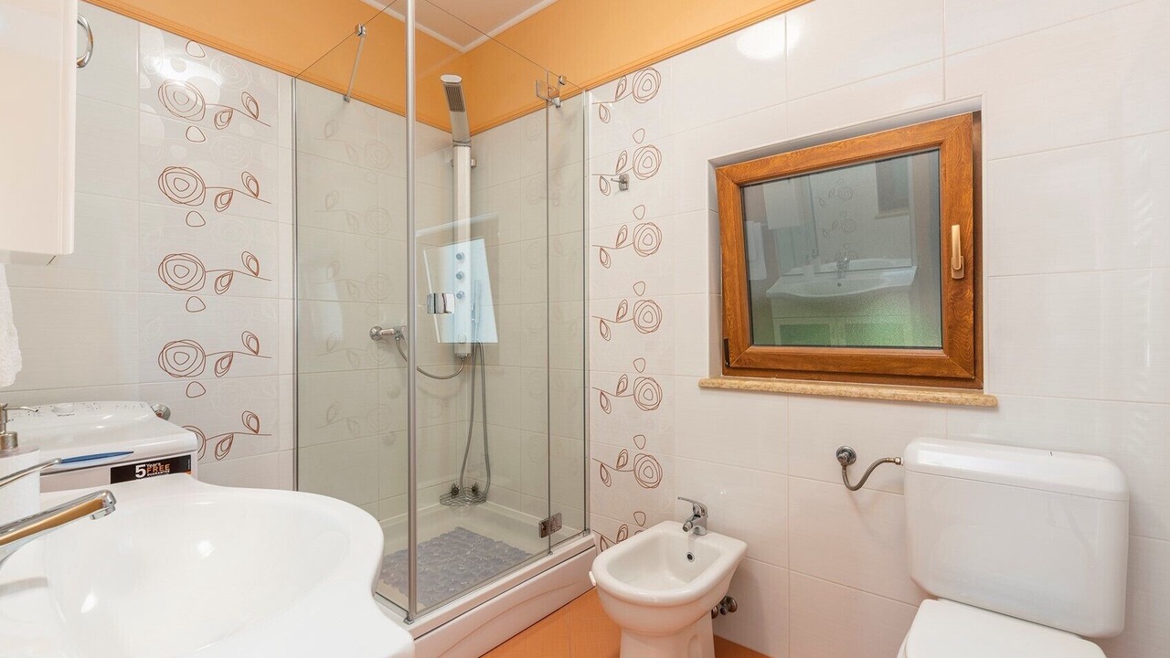 Photo of Bathroom in Spadici
