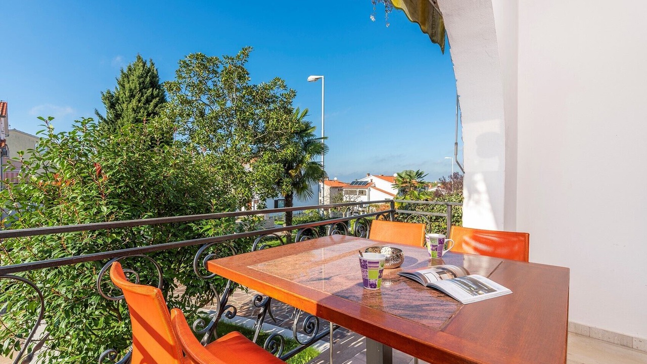 Photo of Outdoor in Spadici