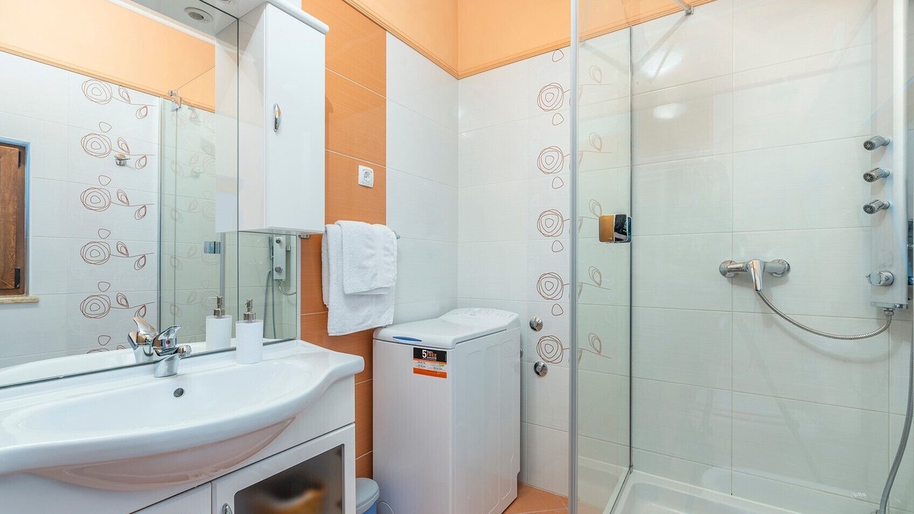Photo of Bathroom in Spadici