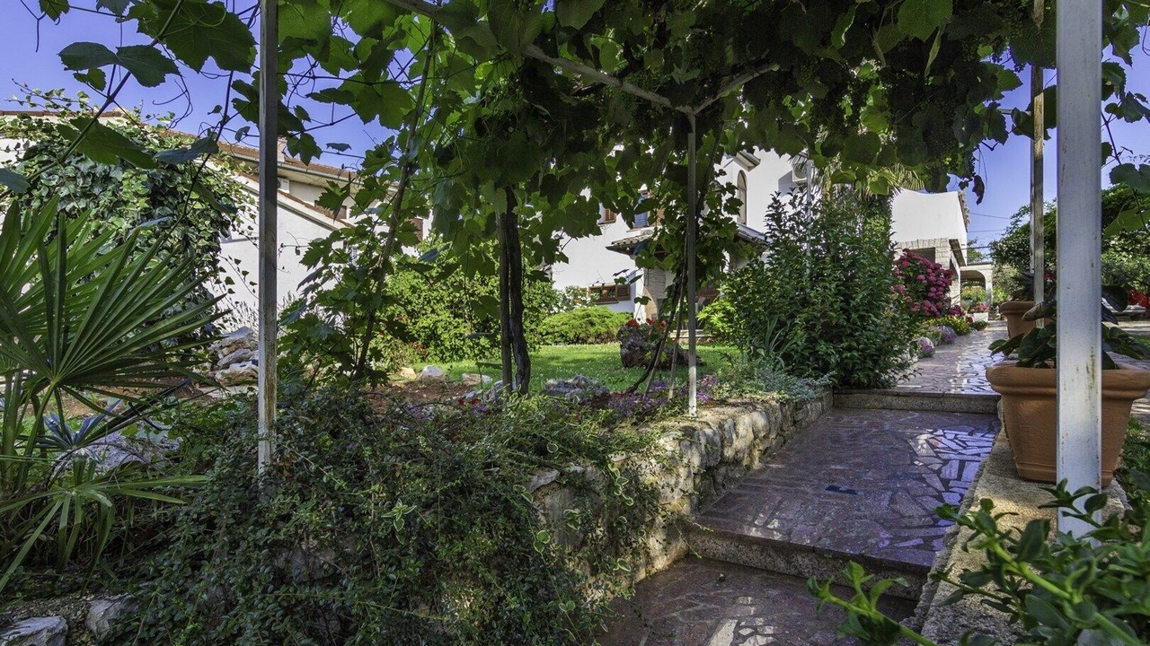 Photo of Outdoor in Strpacici