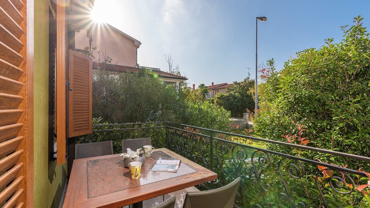 Photo of Outdoor in Spadici