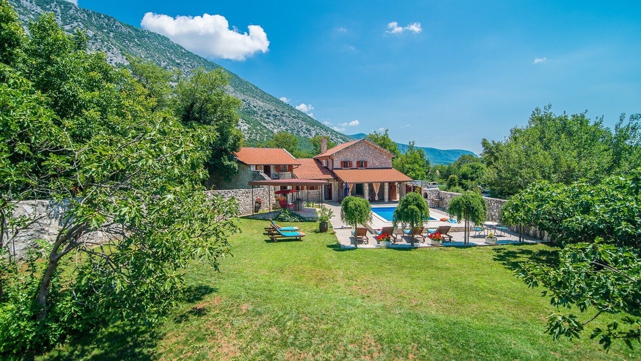 Photo of Outdoor in Drivenik
