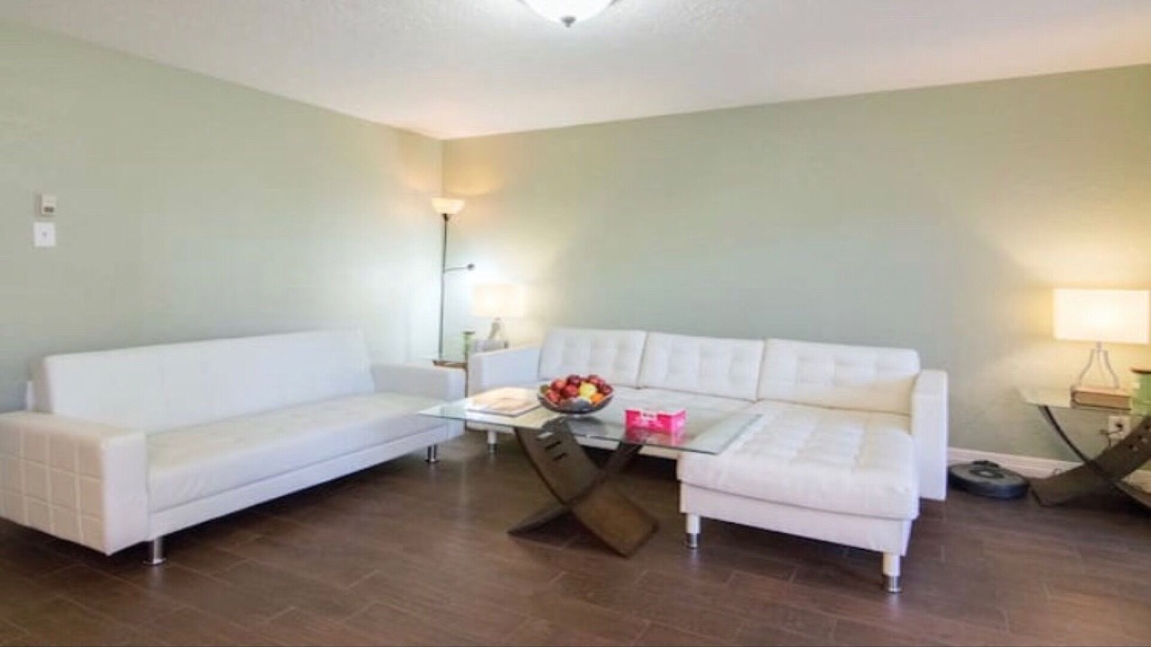 Photo of Livingroom in Woodlake - Briar Meadow