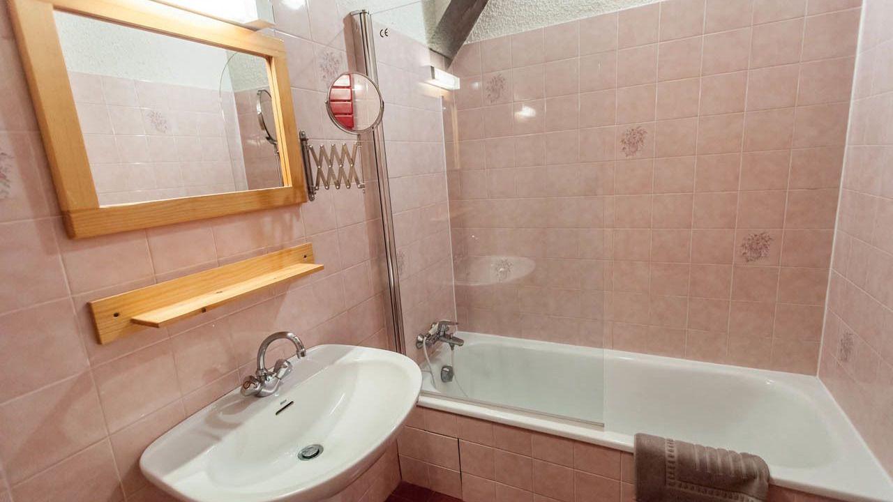 Photo of Bathroom in Samoens