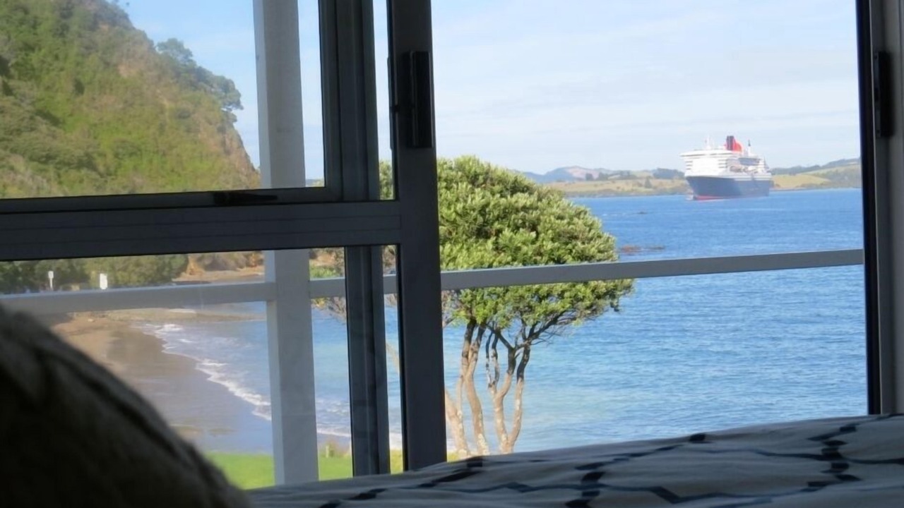 Photo of Others in Russell