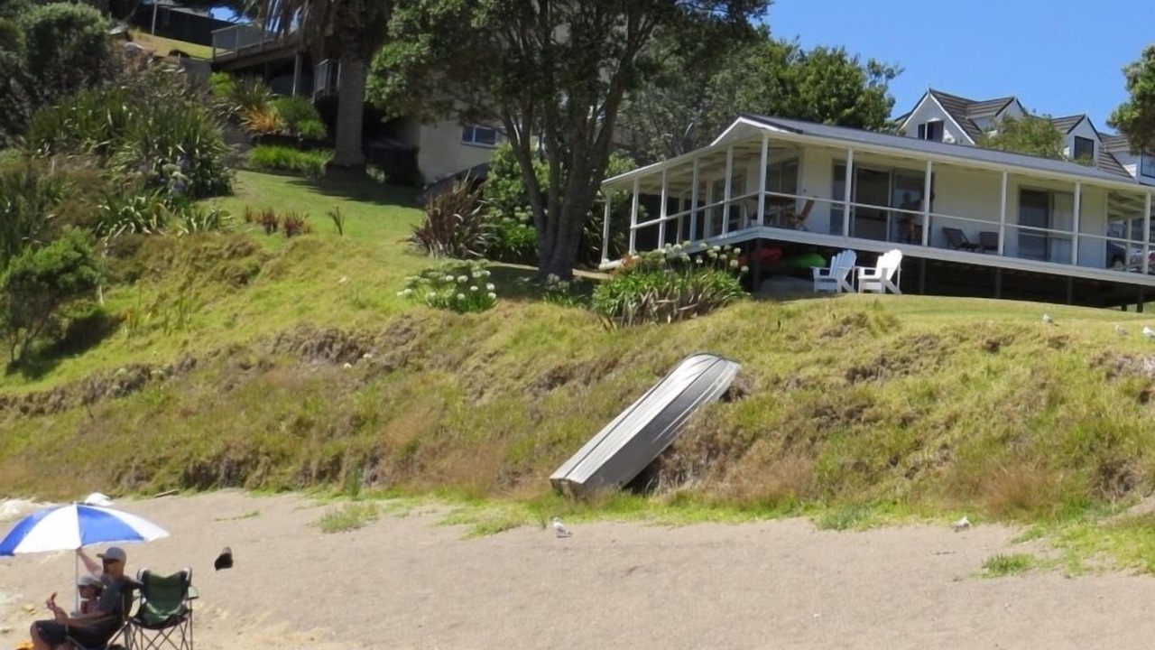 Photo of Others in Russell