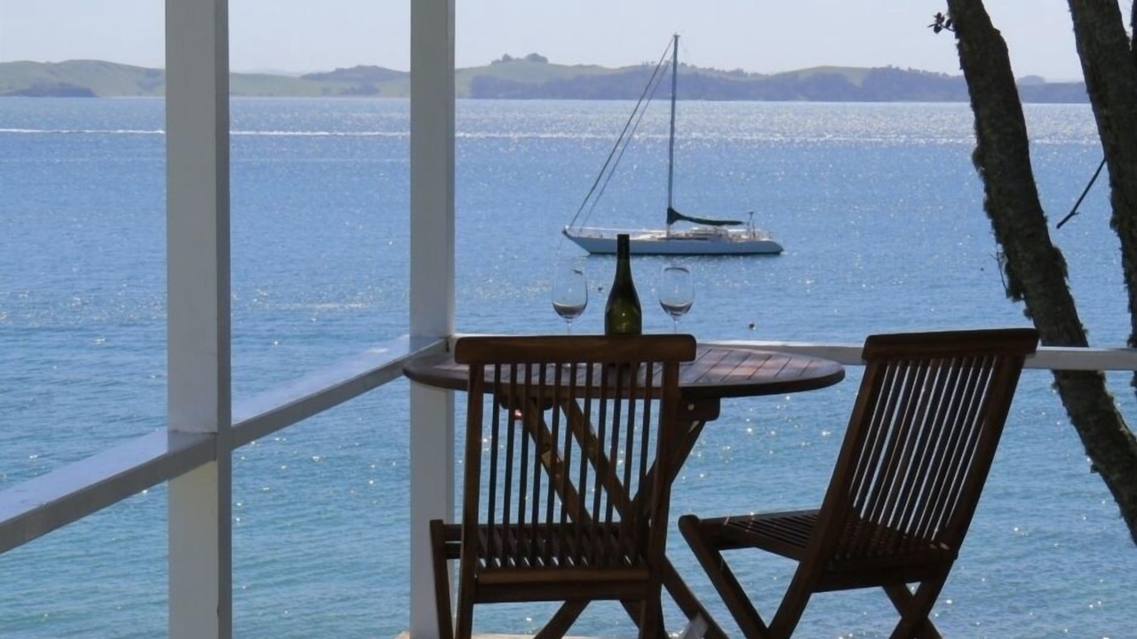 Photo of Others in Russell