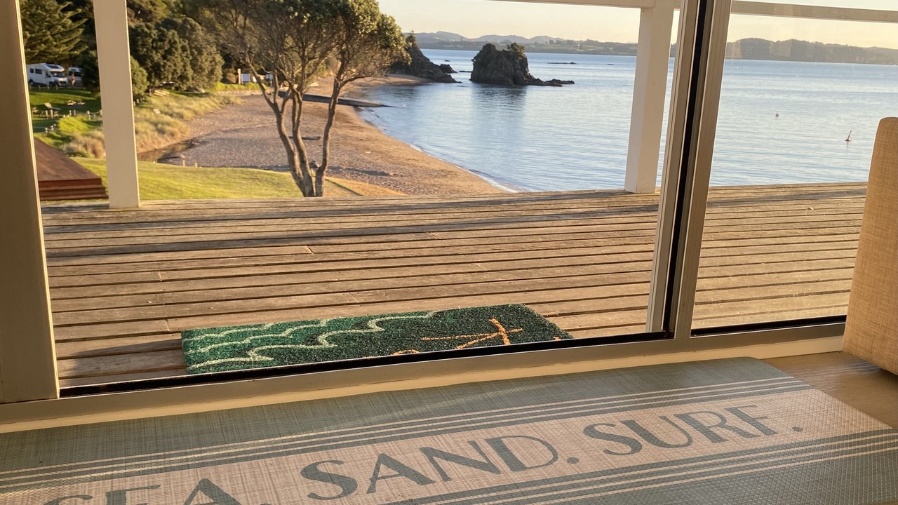 Photo of Others in Russell