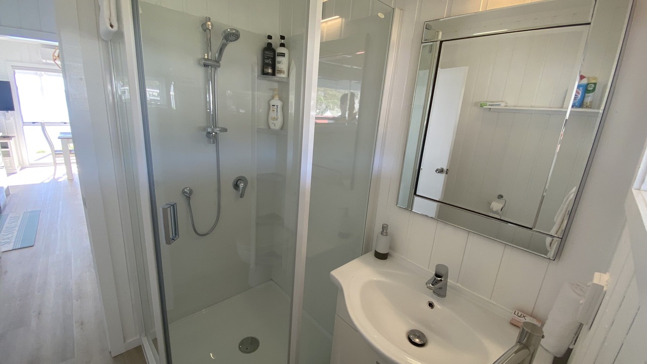 Photo of Bathroom in Russell