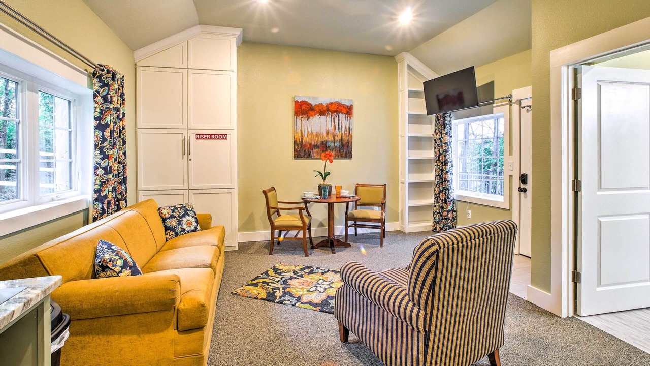 Photo of Livingroom in Downtown Branson