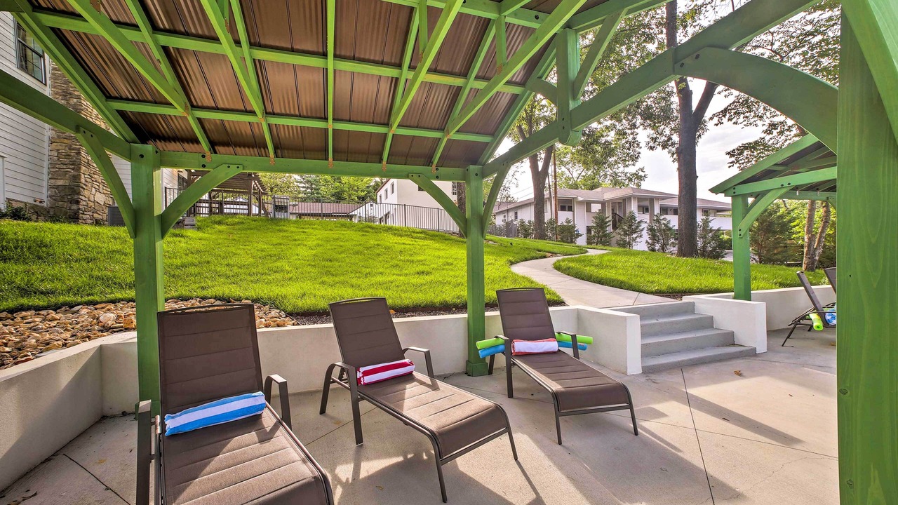 Photo of Patio Balcony in Downtown Branson