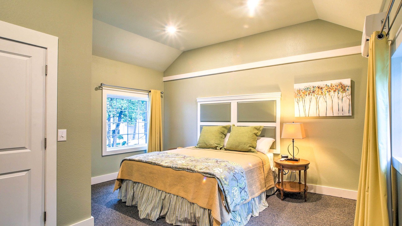 Photo of Bedroom in Downtown Branson