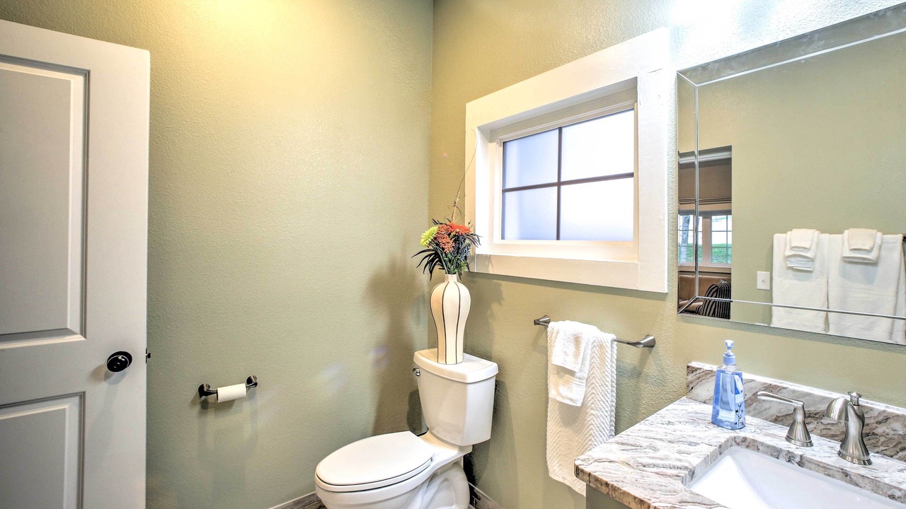 Photo of Bathroom in Downtown Branson