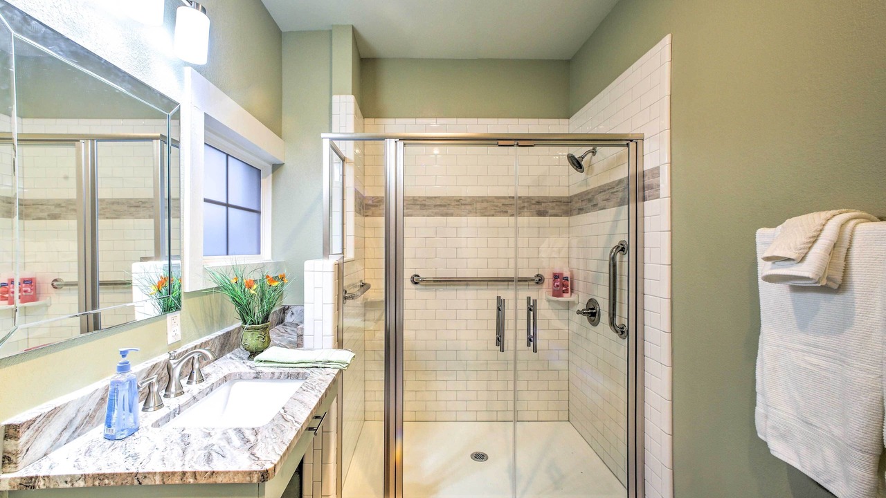 Photo of Bathroom in Downtown Branson