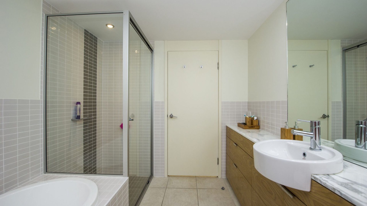Photo of Bathroom in Nelly Bay