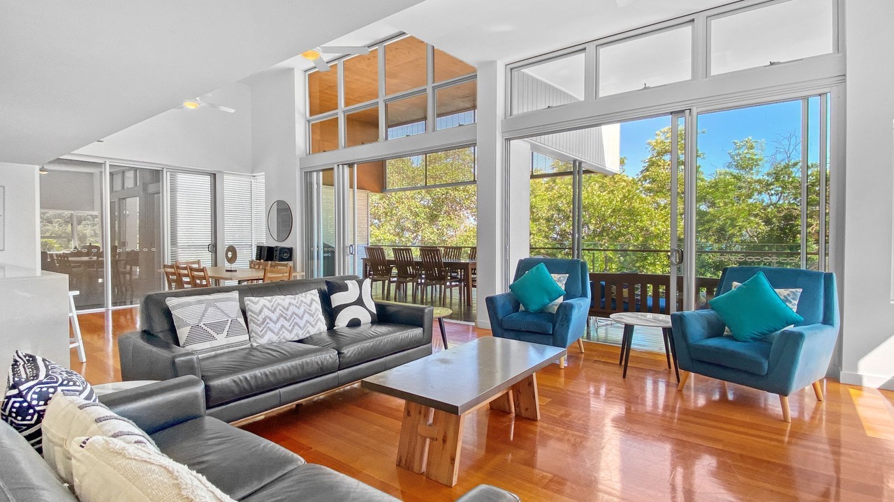 Photo of Livingroom in Horseshoe Bay