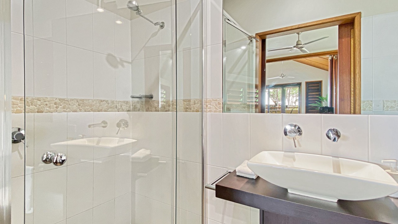 Photo of Bathroom in Nelly Bay