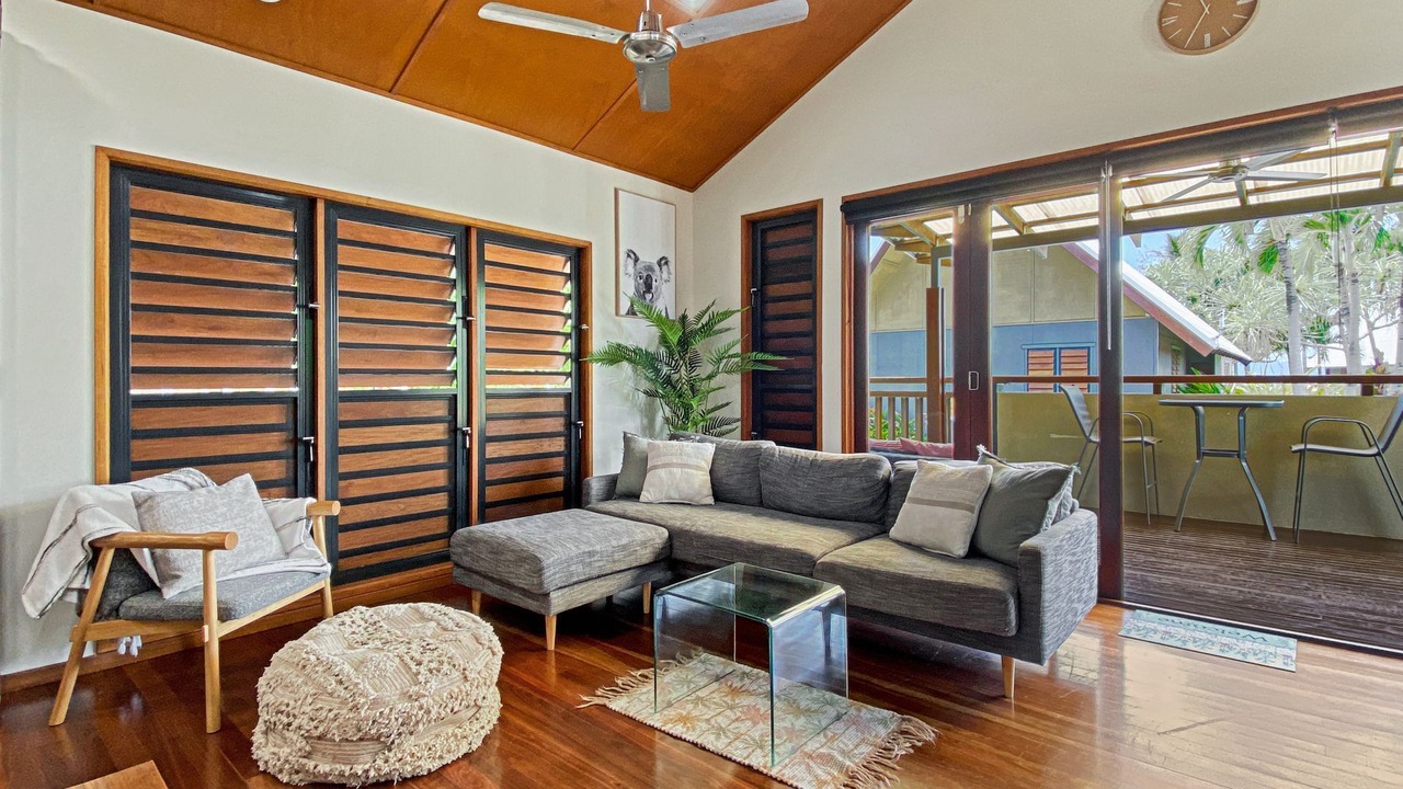 Photo of Livingroom in Nelly Bay