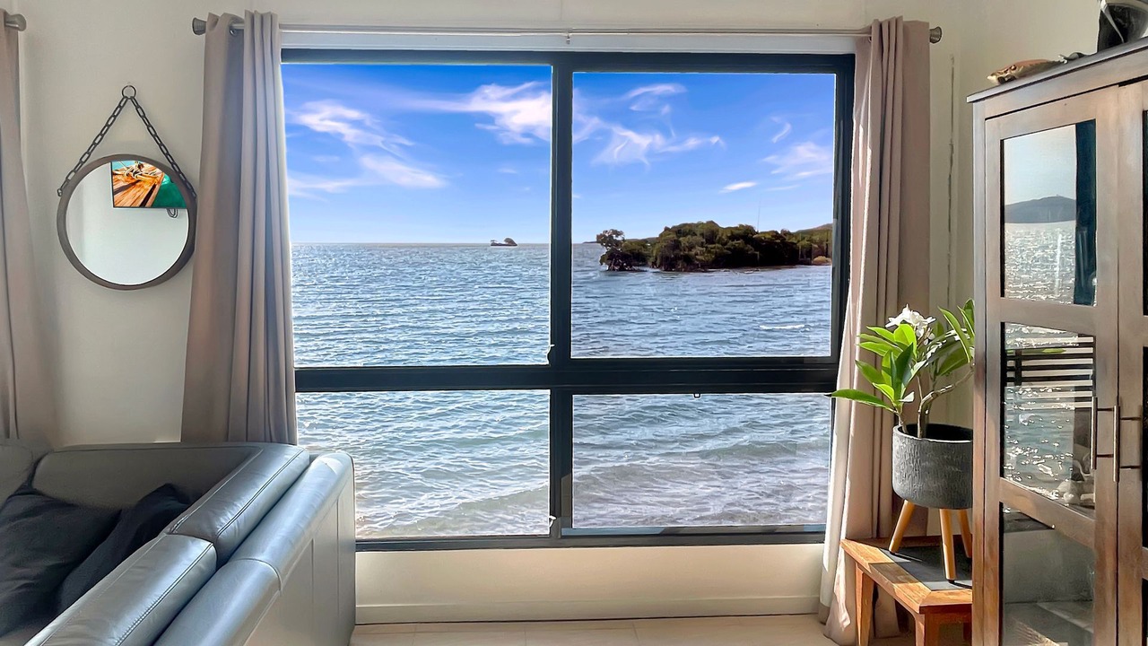 Photo of Livingroom in Picnic Bay