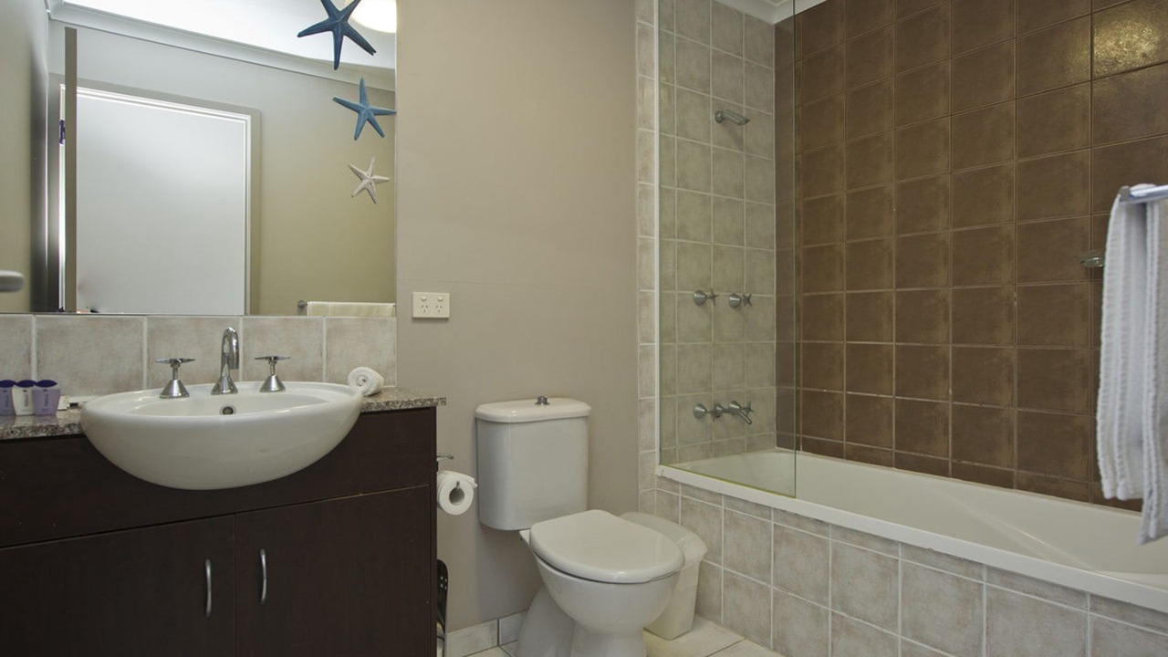 Photo of Bathroom in Nelly Bay