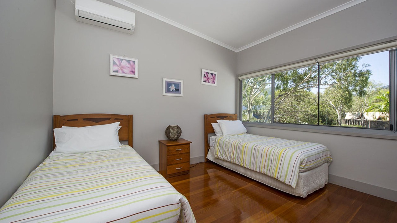Photo of Bedroom in Nelly Bay