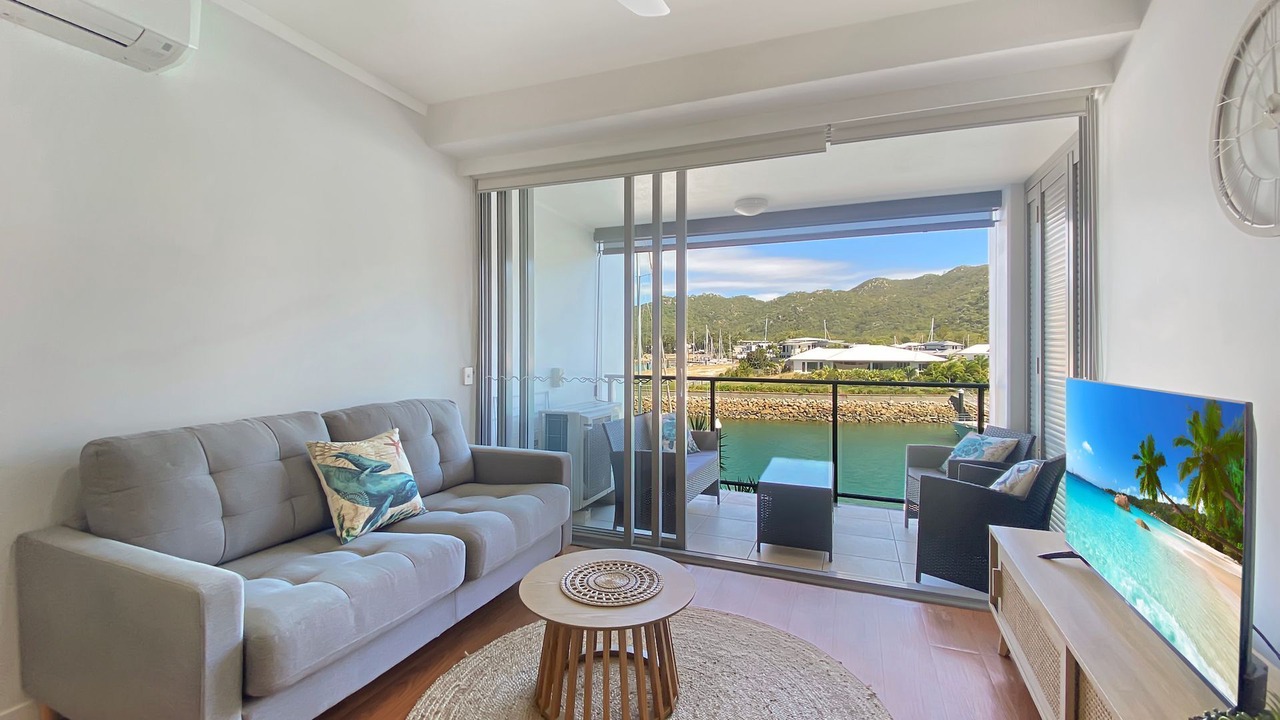 Photo of Livingroom in Nelly Bay