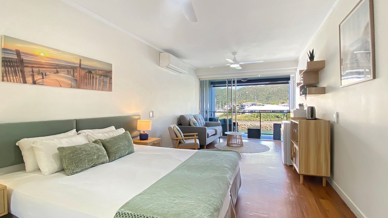 Photo of Bedroom in Nelly Bay