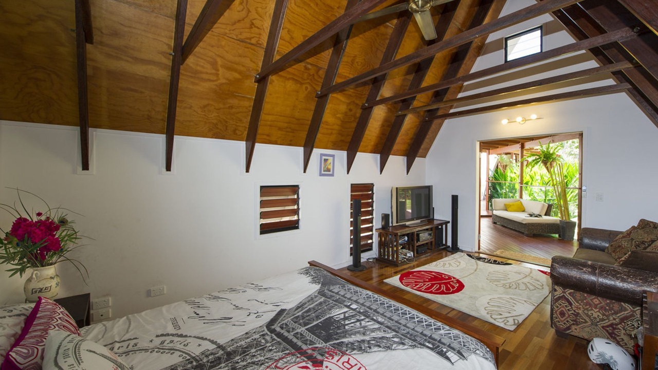 Photo of Bedroom in Nelly Bay