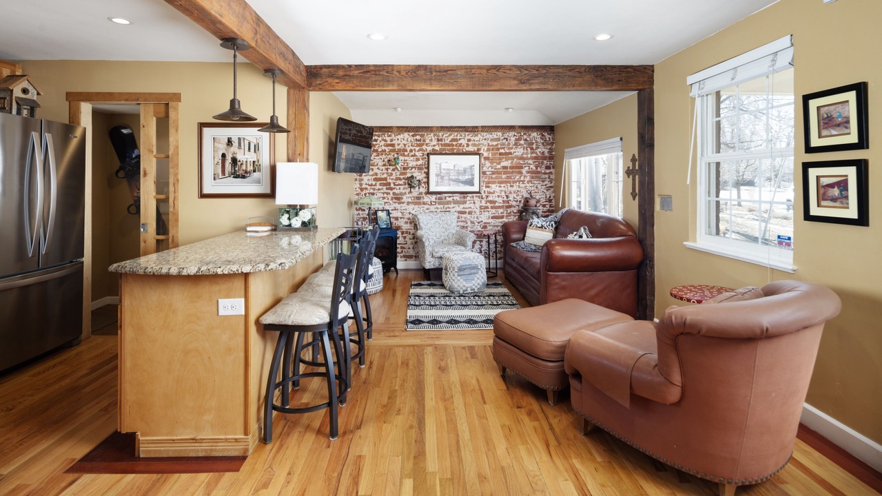 Photo of Livingroom in Hilltop