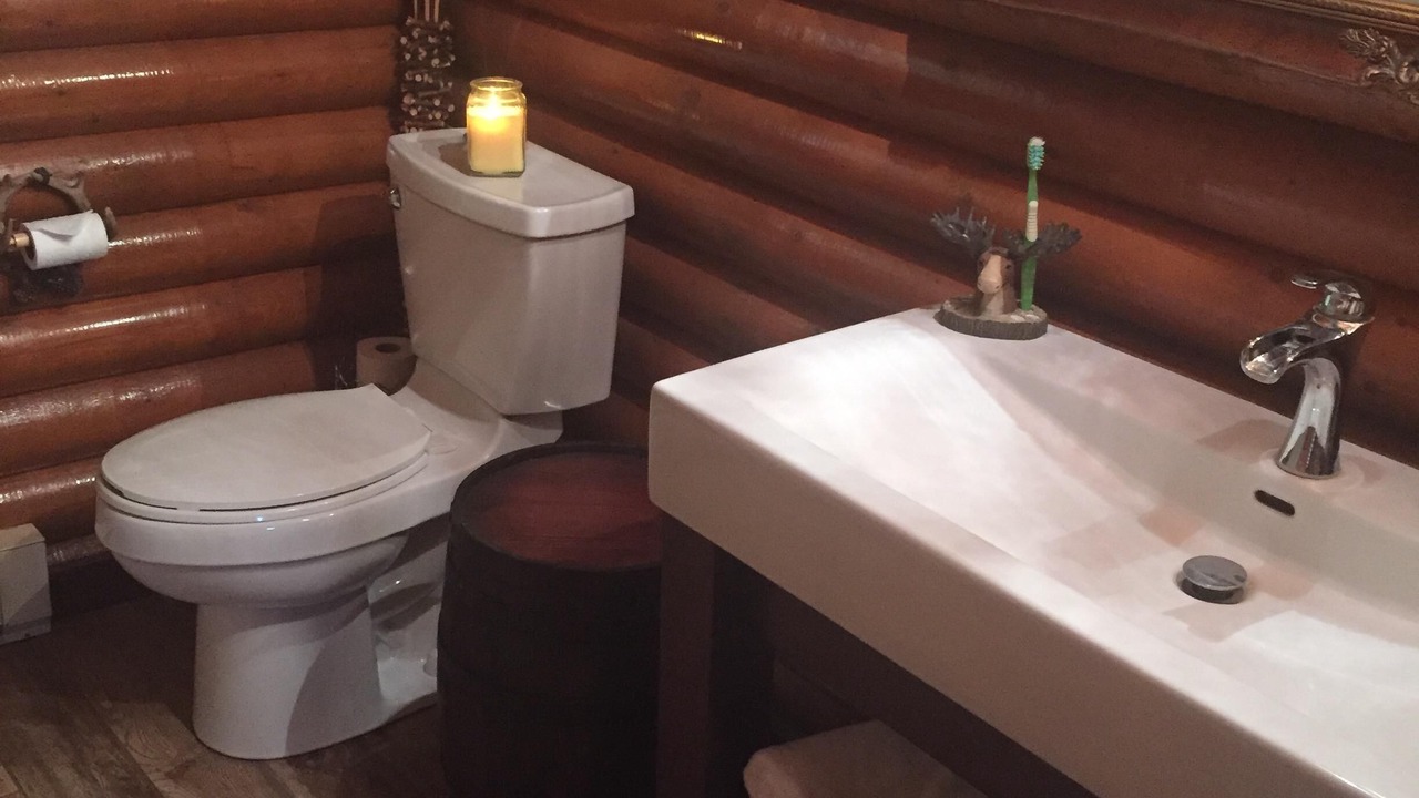 Photo of Bathroom in The Galena Territory