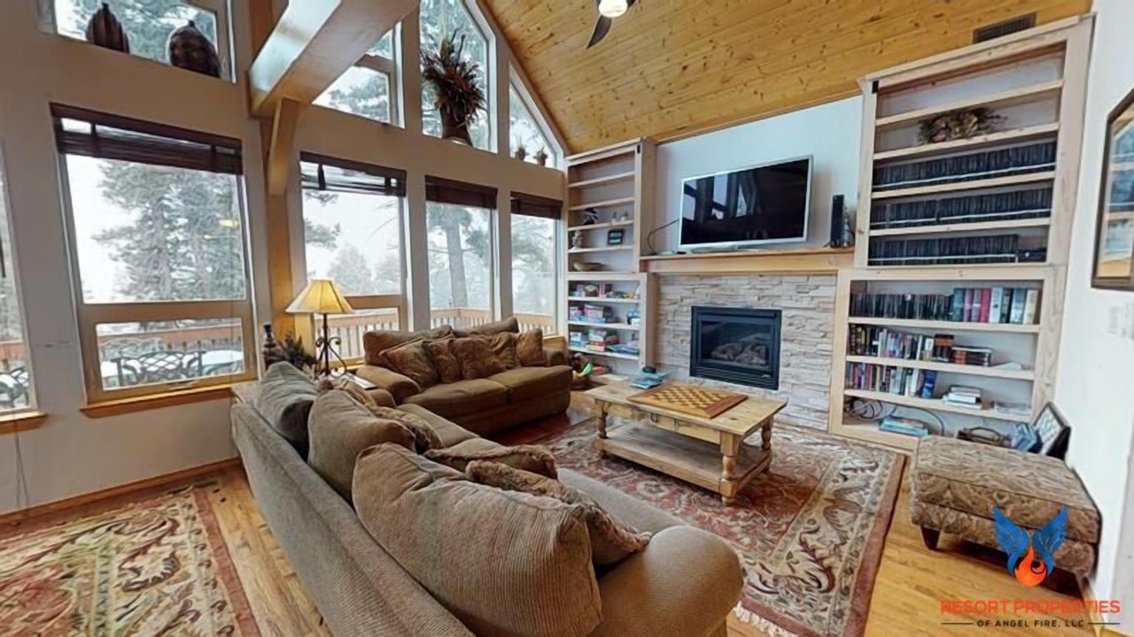 Photo of Livingroom in Angel Fire