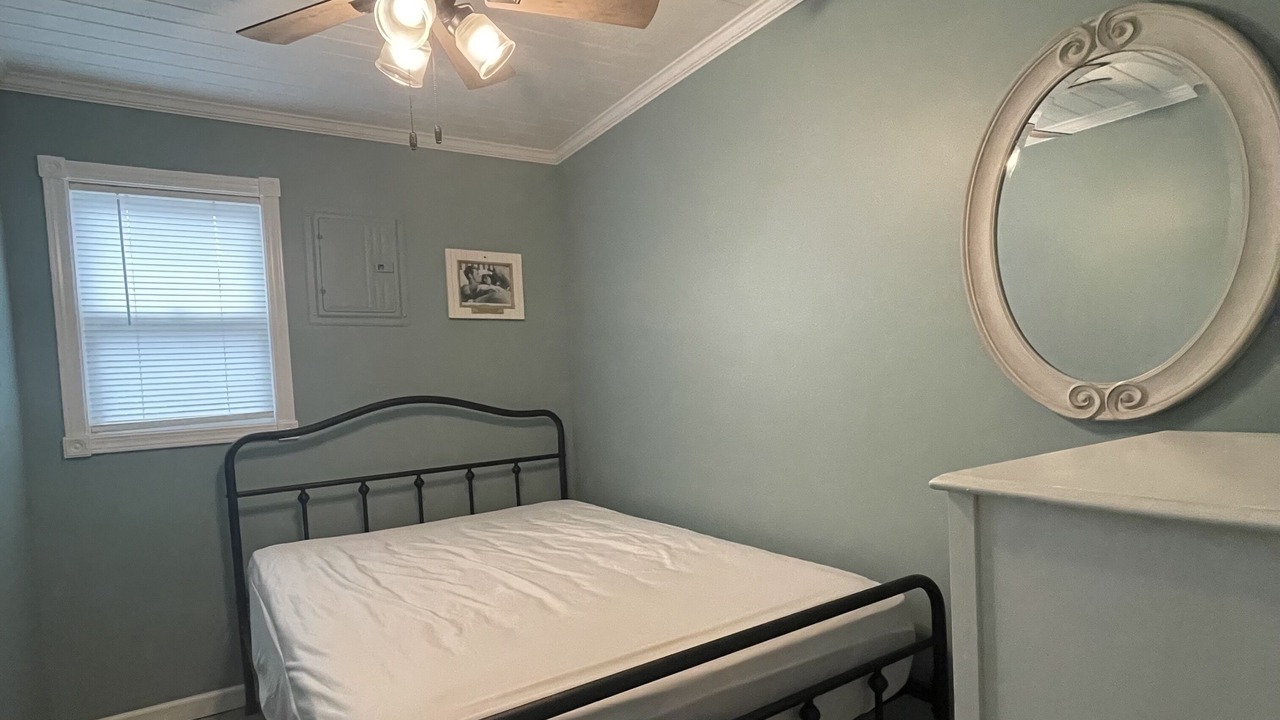 Photo of Bedroom in Sylvan Beach