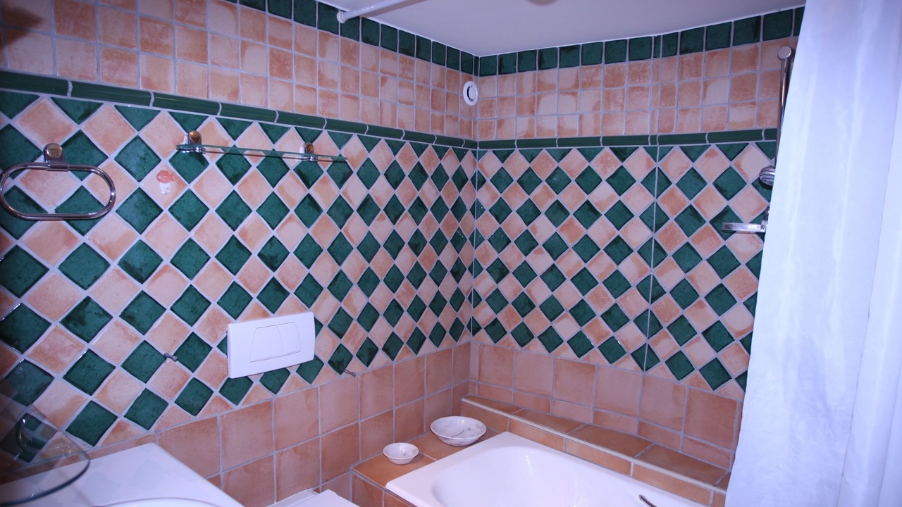 Photo of Bathroom in Aubais