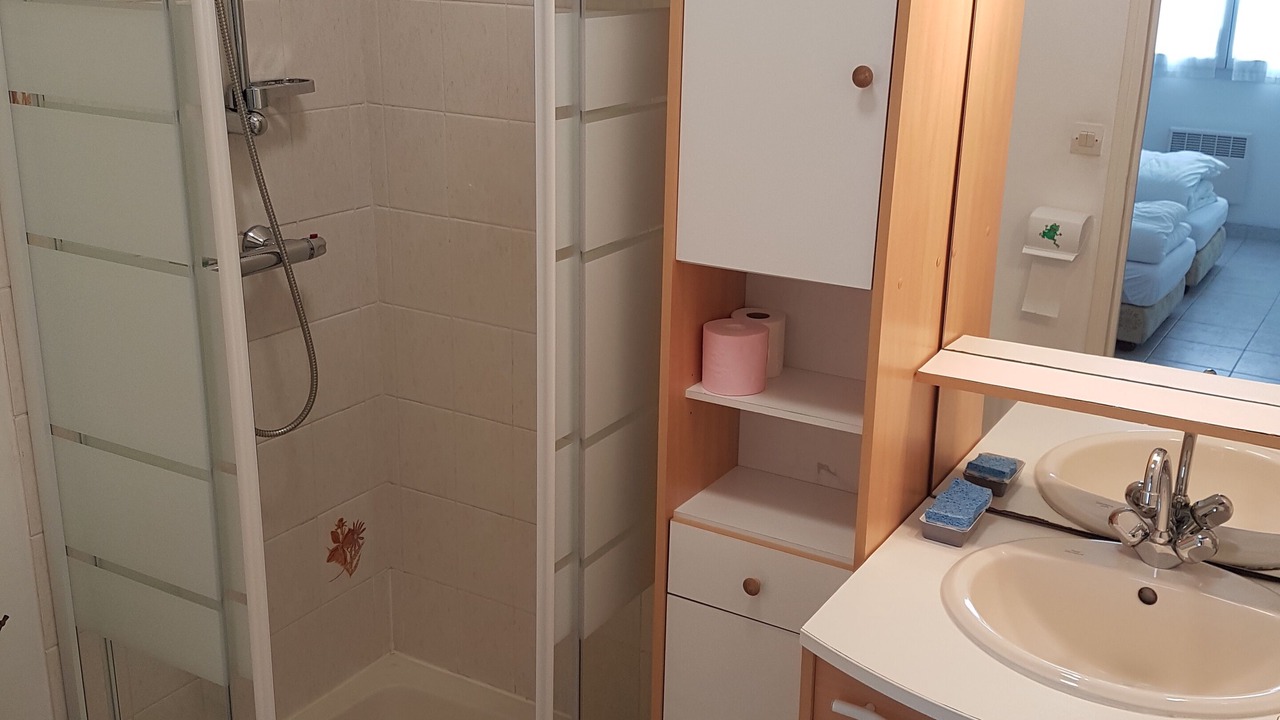 Photo of Bathroom in Lancieux