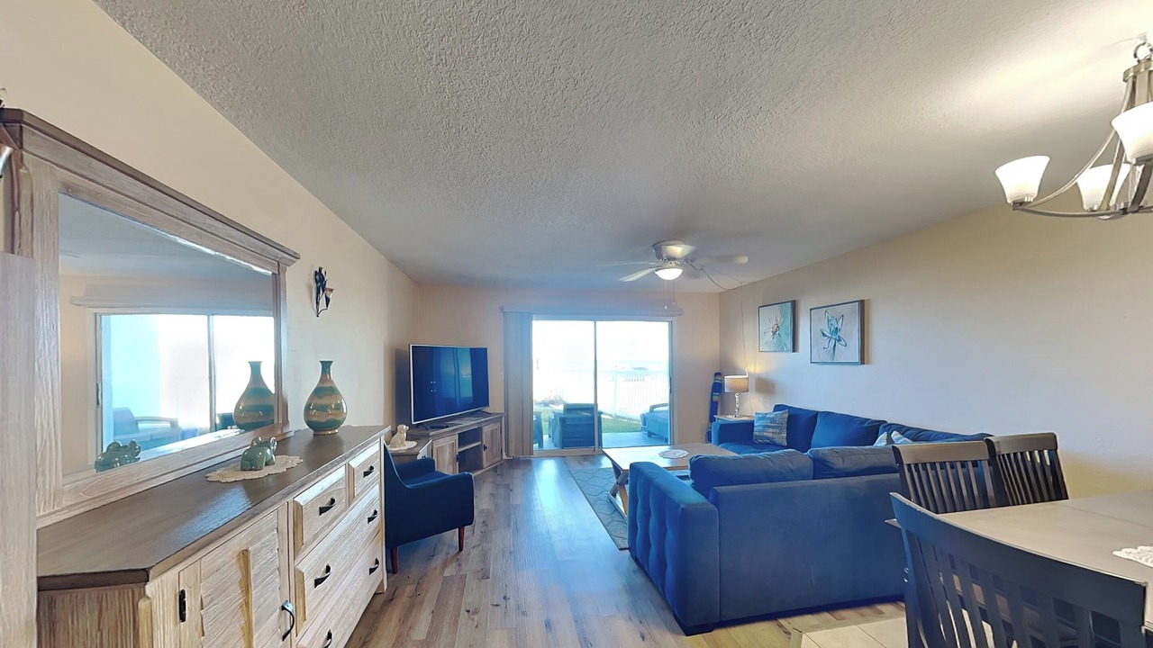 Photo of Livingroom in Ormond-by-the-Sea