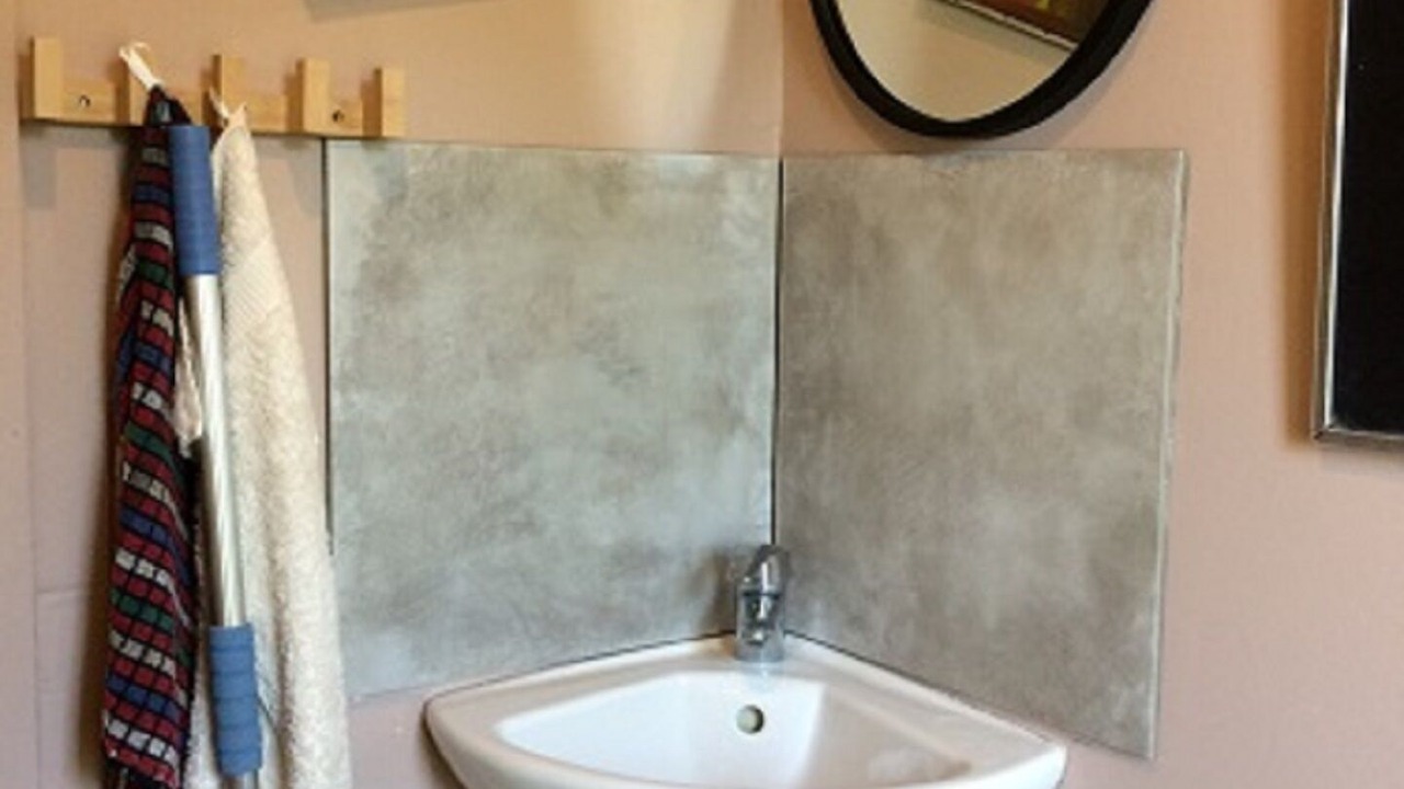 Photo of Bathroom in Poce-sur-Cisse