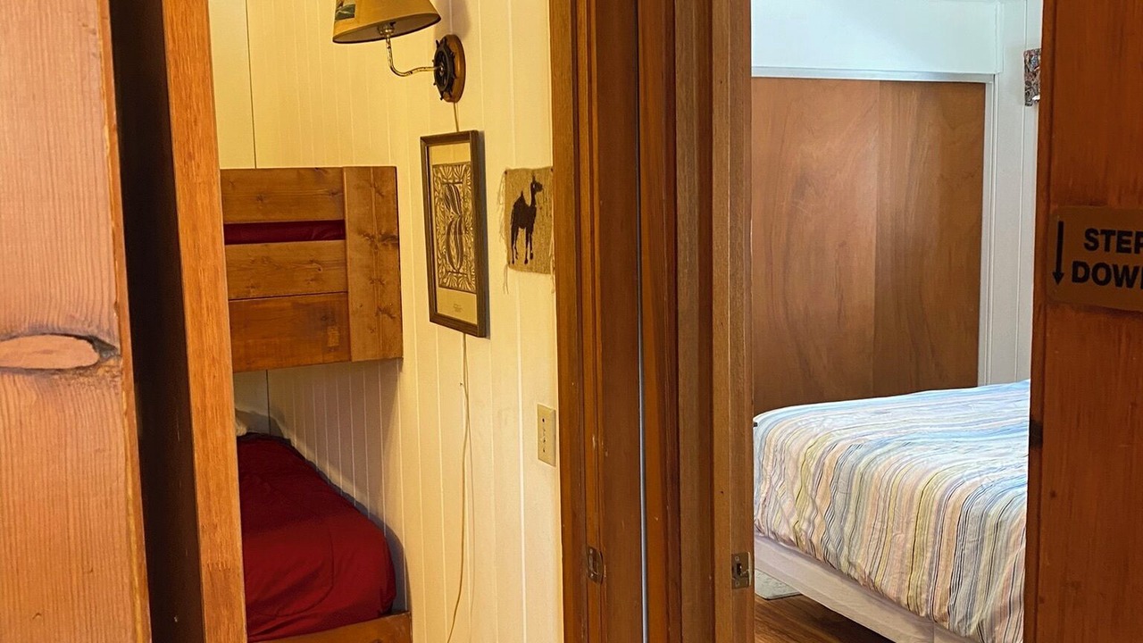 Photo of Bedroom in Lake Delton