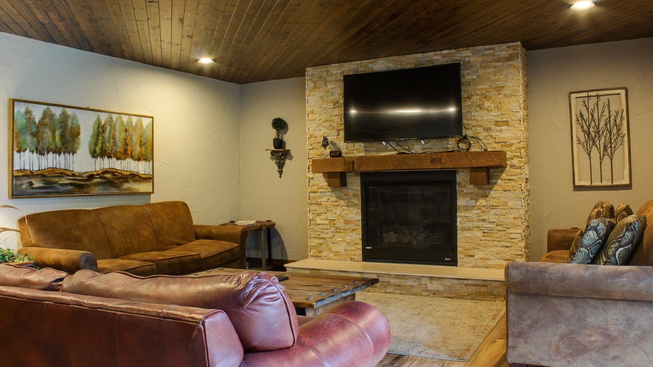 Photo of Livingroom in Lake Delton