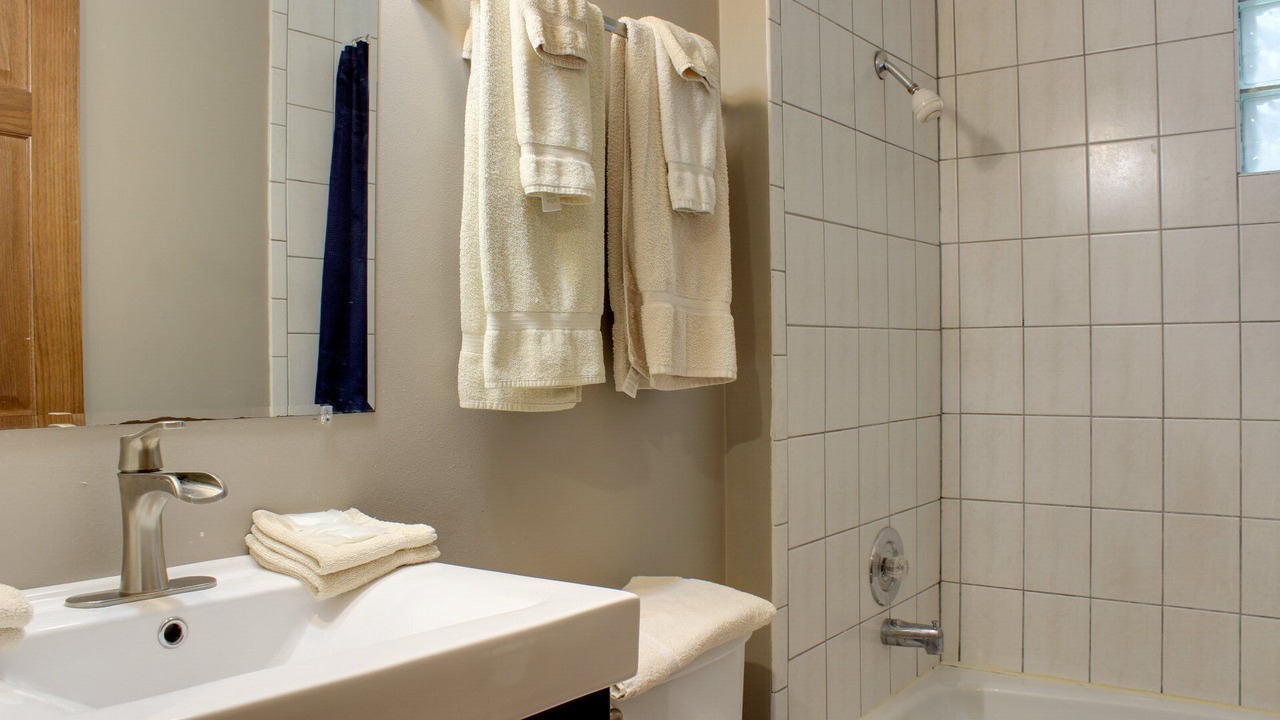 Photo of Bathroom in Lake Delton